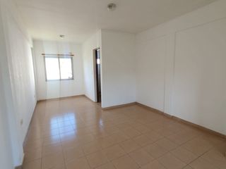 Foto 7 de Departamento en alquiler en Villa Centenario