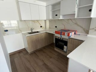 Foto 9 de SEMIPISO DE 3 AMB CON COCHERA FIJA Y CUB !- Villa Urquiza -