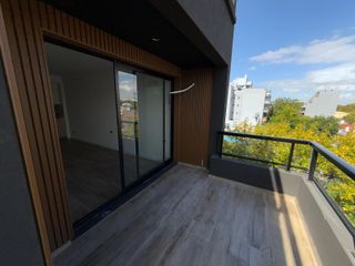Foto 5 de SEMIPISO DE 3 AMB CON COCHERA FIJA Y CUB !- Villa Urquiza -