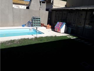 Foto 25 de Casa 5 Ambientes- Castelar Sur