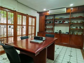 Foto 1 de Casa comercial en venta El Prado Barrio