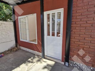 Foto 7 de ALQUILER CASA 4 DORM. - B° VILLA MARÍA, NEUQUÉN CAPITAL