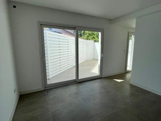 Foto 18 de Moderno chalet de 4 ambientes con cochera en Urquiza y Matheu