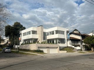 Foto 58 de Moderno chalet de 4 ambientes con cochera en Urquiza y Matheu