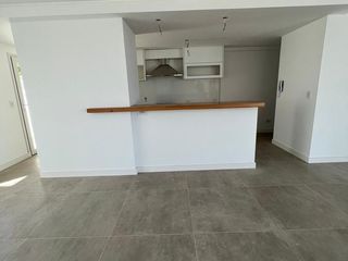 Foto 17 de Moderno chalet de 4 ambientes con cochera en Urquiza y Matheu
