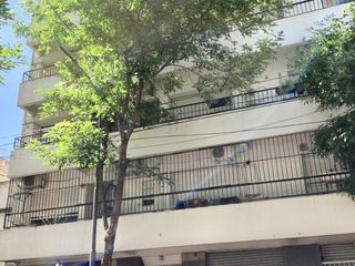 Foto 5 de Venta Local en Once