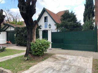 Foto 1 de Casa - Lomas de Zamora Oeste