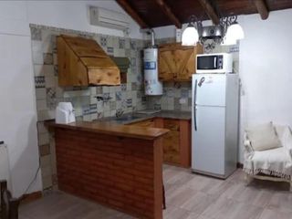 Foto 2 de Casa en venta - 4 Dormitorios 2 Baños - Cocheras - 2.000Mts2 - San Rafael