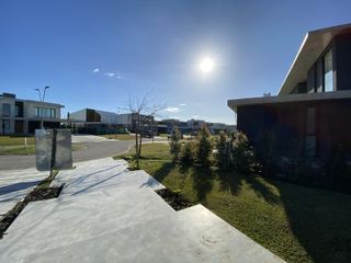 Foto 5 de Casa a estrenar Puertos del Lago Barrio Marinas Escobar