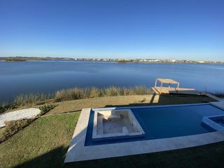 Foto 41 de Casa a estrenar Puertos del Lago Barrio Marinas Escobar