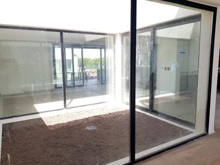 Foto 5 de San Matias - casa de 3 dorm con dependencia y lindísimo patio interno vidriado