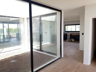 Foto 6 de San Matias - casa de 3 dorm con dependencia y lindísimo patio interno vidriado