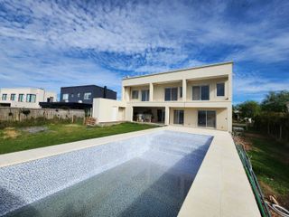 Foto 5 de Casa  en venta en barrio San Gabriel, Villanueva, Tigre.