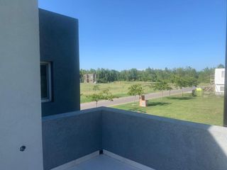 Foto 24 de Casa en venta en barrio  Acacias, Puertos del Lago, Escobar.