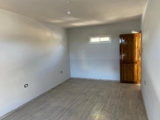 Foto 10 de Casa en venta - 3 Dormitorios 4 Baños - Cocheras - 400Mts2 - Rivadavia, Mendoza