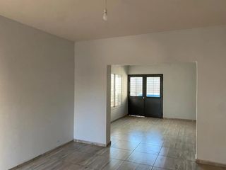 Foto 7 de Casa en venta - 3 Dormitorios 4 Baños - Cocheras - 400Mts2 - Rivadavia, Mendoza