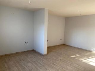 Foto 12 de Casa en venta - 3 Dormitorios 4 Baños - Cocheras - 400Mts2 - Rivadavia, Mendoza