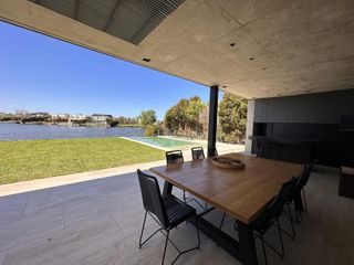 Foto 44 de Casa  en Alquiler en Barbarita con 4 dormitorios a la laguna