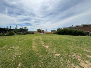 Foto 5 de Excelente LOTE AL LAGO ESCRITURABLE 35m de costa en San Sebastian
