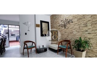 Foto 3 de VENTA DE CASA DE TRES NIVELES BARRIO LOS HELECHOS YOPAL.