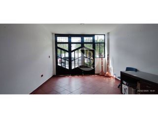 Foto 2 de VENTA DE CASA DE TRES NIVELES BARRIO LOS HELECHOS YOPAL.