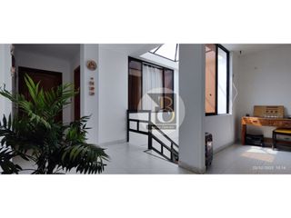Foto 30 de VENTA DE CASA DE TRES NIVELES BARRIO LOS HELECHOS YOPAL.