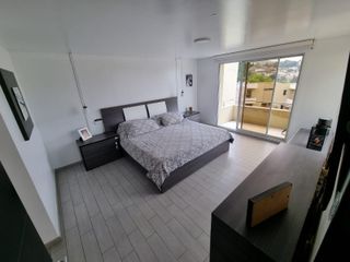 Foto 21 de VENTA CASA - 3 DORMITORIOS - ESTUDIO - CUMBAYA