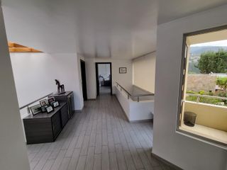 Foto 24 de VENTA CASA - 3 DORMITORIOS - ESTUDIO - CUMBAYA