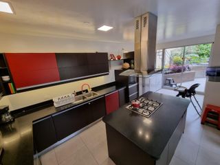 Foto 7 de VENTA CASA - 3 DORMITORIOS - ESTUDIO - CUMBAYA