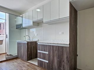 Foto 1 de Departamento en Venta en Jose Luis Bustamante y Rivero · en Estreno Cerca a la Av. Dolores