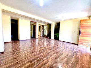 Foto 2 de casa en exclusiva residencial de  Cayma  en alquiler