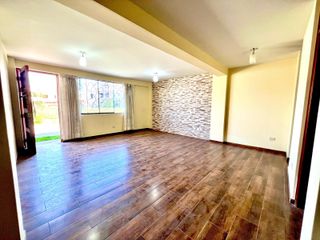 Foto 3 de casa en exclusiva residencial de  Cayma  en alquiler
