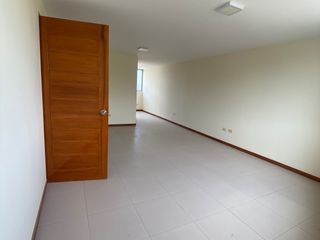 Foto 4 de ALUILO DEPARTAMENTO EN URB. EXCLUSIVA DE SELVA ALEGRE