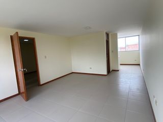 Foto 2 de ALUILO DEPARTAMENTO EN URB. EXCLUSIVA DE SELVA ALEGRE