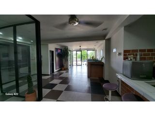 Foto 5 de ARRIENDO Amplia y Práctica OFICINA AMOBLADA LA CEIBA