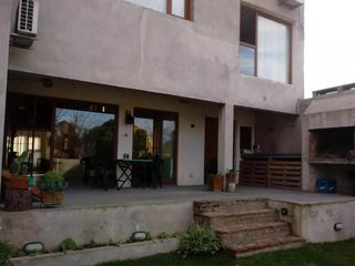 Foto 14 de Casa en venta - 2 Dormitorios 2 Baños - Cocheras - 330Mts2 - Quequén