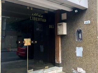 Foto 2 de Departamento en  venta Barrio Centro