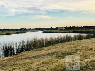 Foto 18 de LOTE LAGUNA VENTA Escobar Naudir