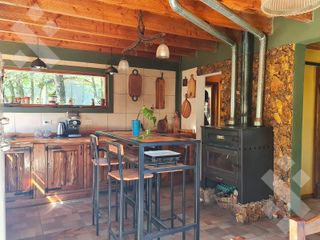 Foto 3 de VENTA - CASA + CABAÑA EN RÍO HERMOSO - SAN MARTÍN DE LOS ANDES