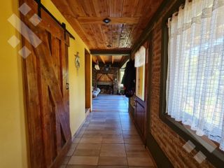 Foto 6 de VENTA - CASA + CABAÑA EN RÍO HERMOSO - SAN MARTÍN DE LOS ANDES