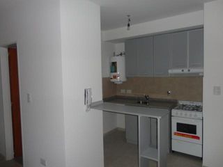 Foto 4 de Muy buen 2 ambientes en Banfield Este.