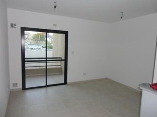 Foto 5 de Muy buen 2 ambientes en Banfield Este.