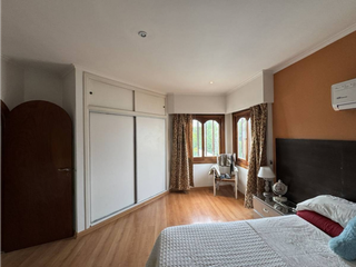 Foto 7 de VENTA CASA 4 AMBIENTES CON PISCINA BARRIO LOS PINARES