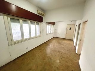 Foto 4 de ALQUILER PH 3amb -Patio -Terraza -Parque Chacabuco