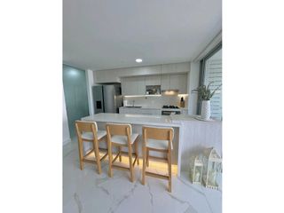 Foto 3 de Acogedor Ap Envigado Loma de los Mesa 123m2 💰1100 Mill