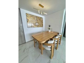 Foto 4 de Acogedor Ap Envigado Loma de los Mesa 123m2 💰1100 Mill