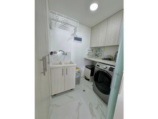 Foto 6 de Acogedor Ap Envigado Loma de los Mesa 123m2 💰1100 Mill