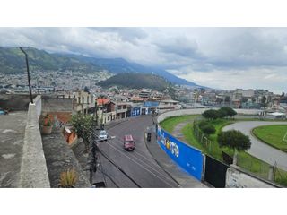 Foto 6 de Chimbacalle, Casa Rentera en Venta, 981m2, 11 Departamentos