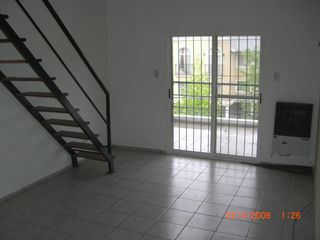 Foto 11 de DEPTO 2 AMB. AMPLIO TIPO LOFT  CON COCHERA 2º X ESCALERA. ,.COMPLEJO CONPISICINA Y PARRILLA. TIGRE. TEDIN 159