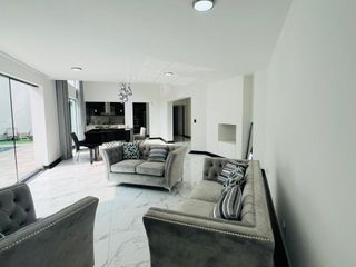 Foto 3 de CASA AMERICANA DE ESTRENO SIN ALCABALA!